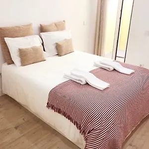 https://lisbon-city-studio-apartment.hotels-lisbon-portugal.com